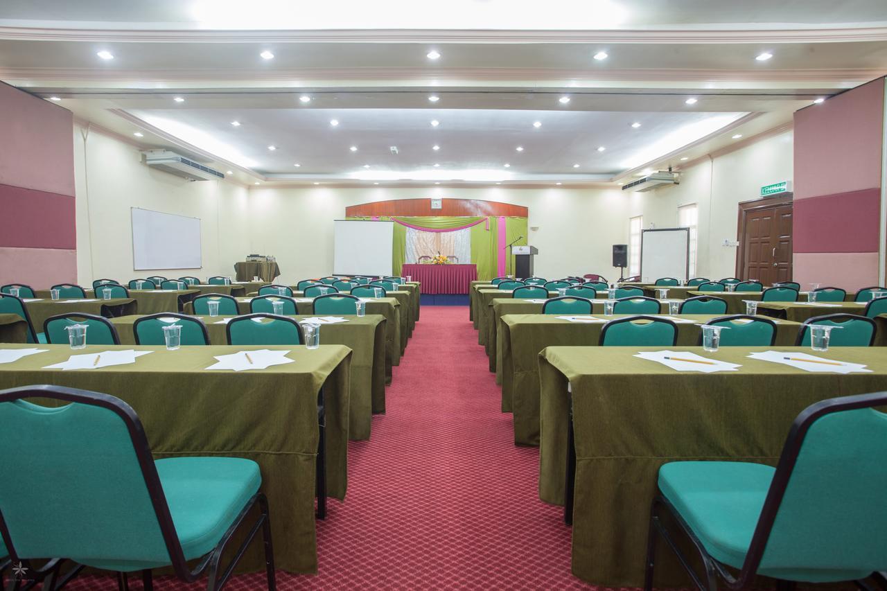 Hotel Seri Malaysia Rompin Kuala Rompin Exterior foto
